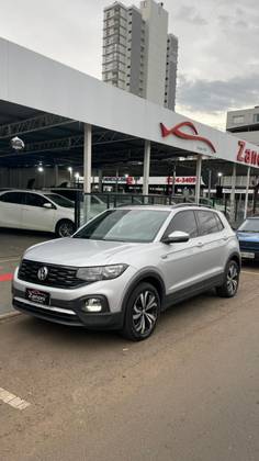 VOLKSWAGEN T-CROSS 1.0 200 TSI TOTAL FLEX COMFORTLINE AUTOMÁTICO VOLKSWAGEN T-CROSS 1.0 200 TSI TOTAL FLEX COMFORTLINE AUTOMÁTICO